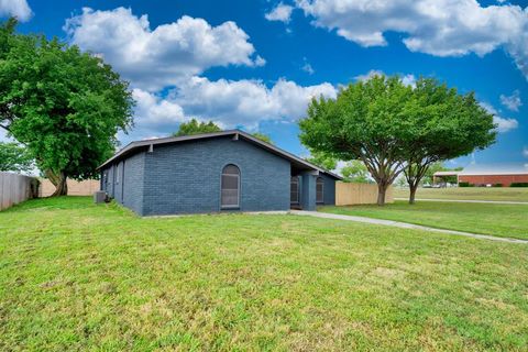 A home in DeSoto