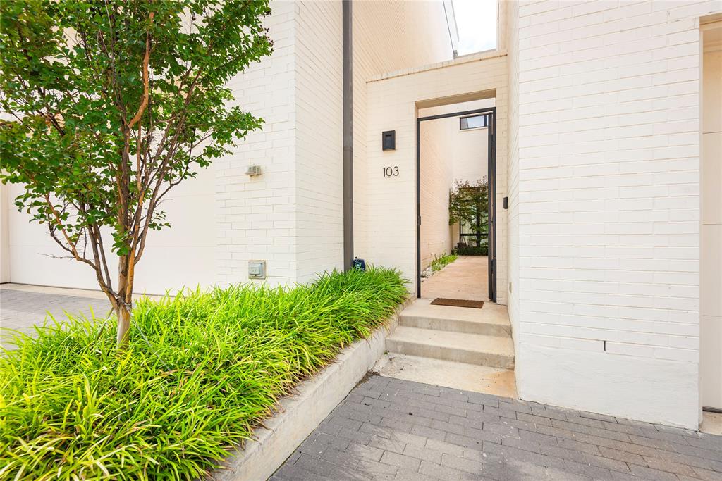 Kessler West Twnhm Condo - Residential Lease