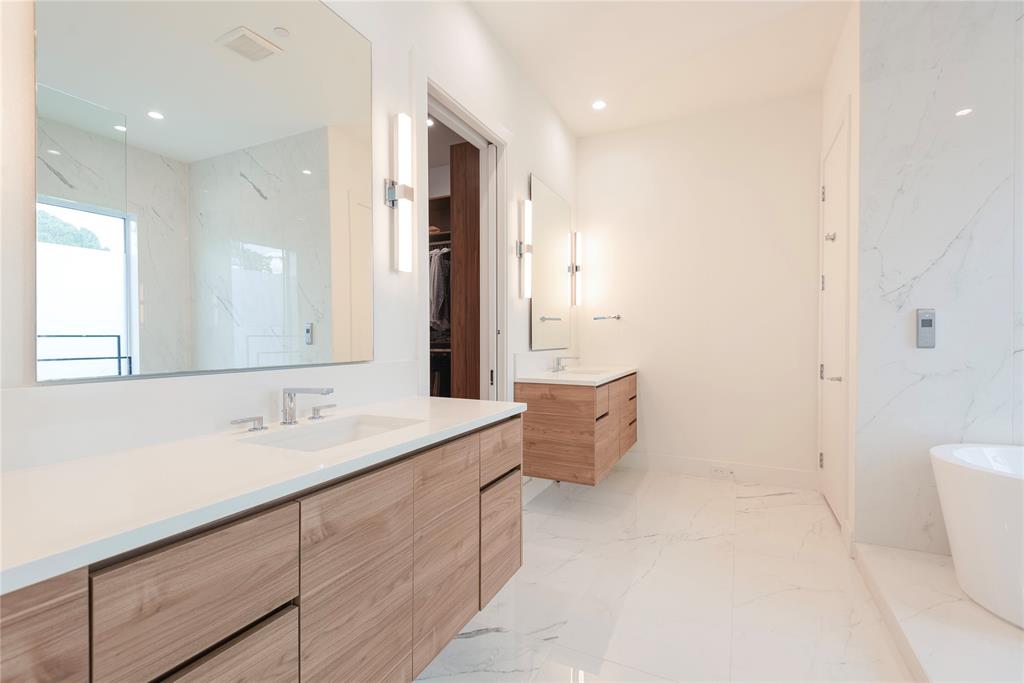 Kessler West Twnhm Condo - Residential Lease