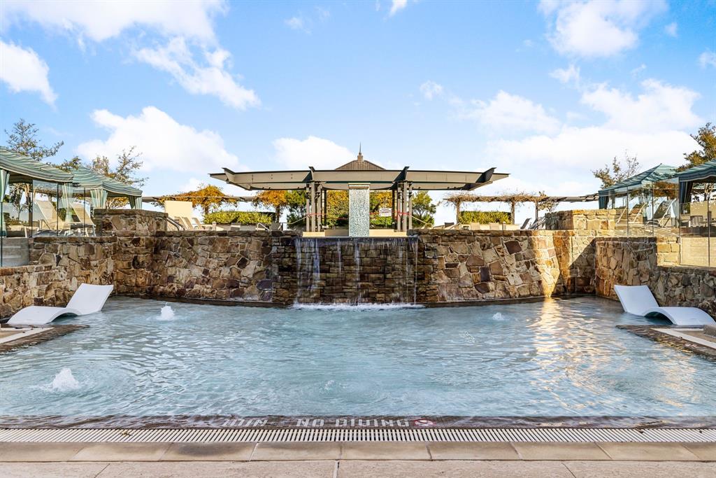 One Montgomery Plaza Residence Condo - Residential