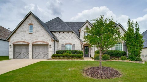 Photo of 810 Country Brook Lane, Prosper, TX 75078 (MLS # 21309785)