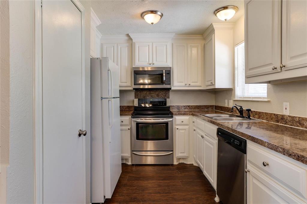 Merribrook Park 04 - Residential Lease