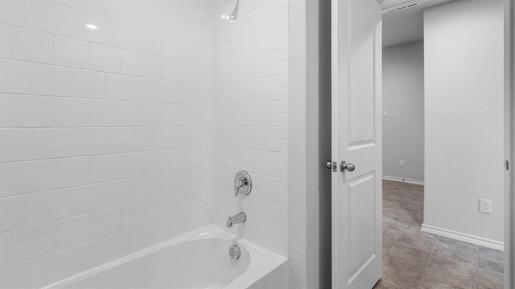 Townes Landing - D.R. Horton - Residential