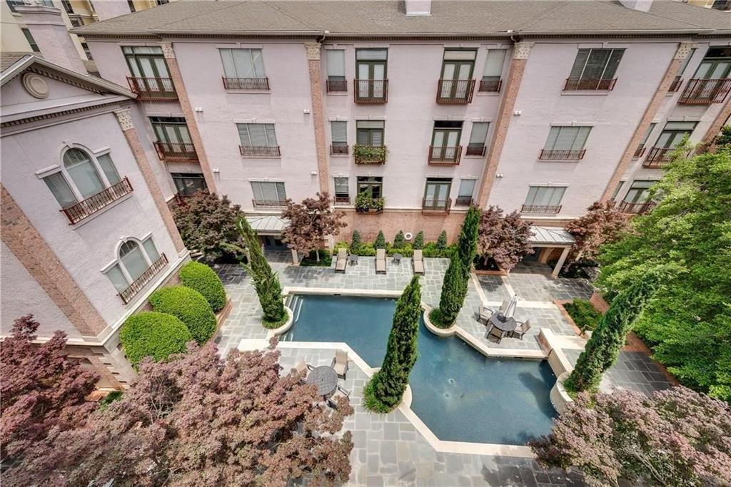 Manor At State-Thomas - Residential Lease