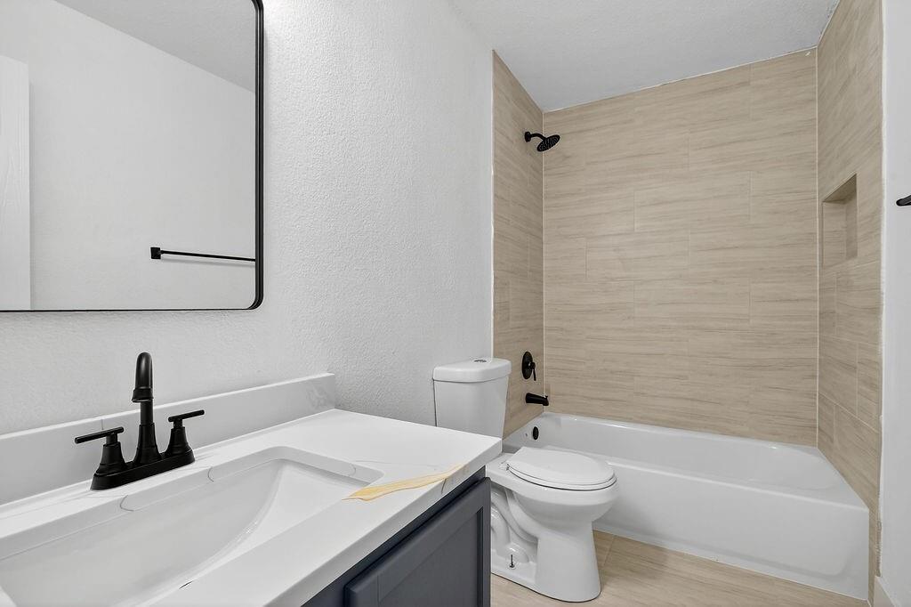 FOX RUN - Residential Lease