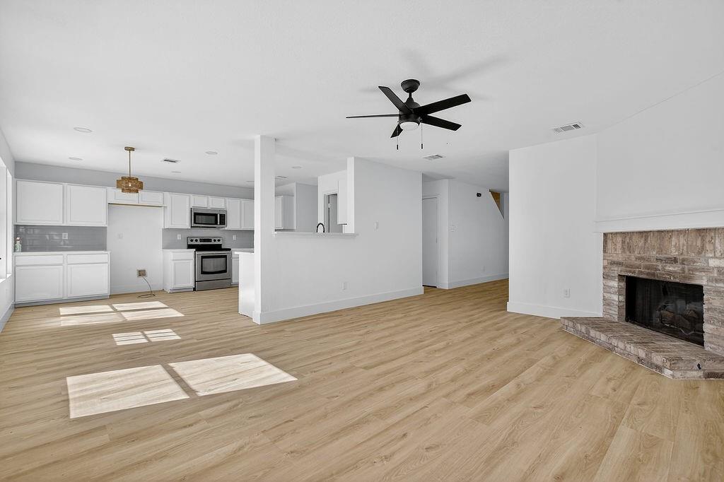 FOX RUN - Residential Lease