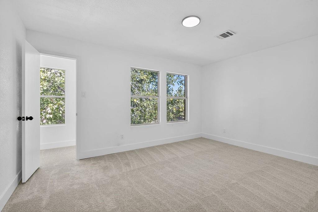 FOX RUN - Residential Lease