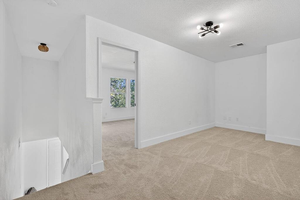 FOX RUN - Residential Lease