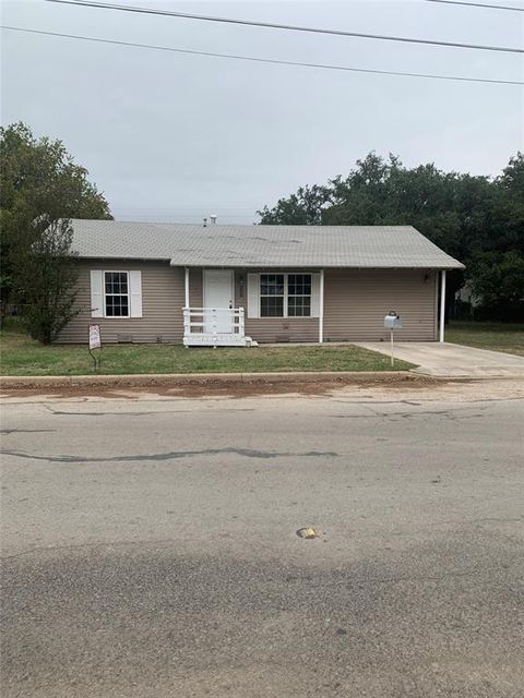 A home in Brownwood