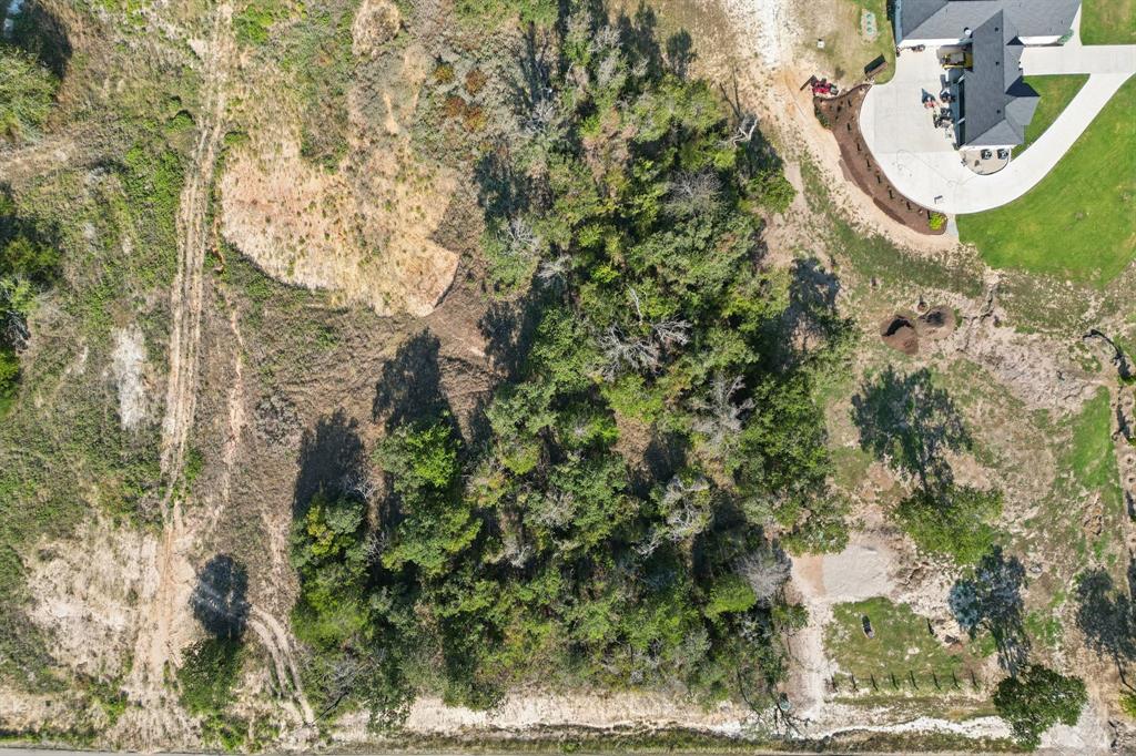 1046 Glenoaks Drive