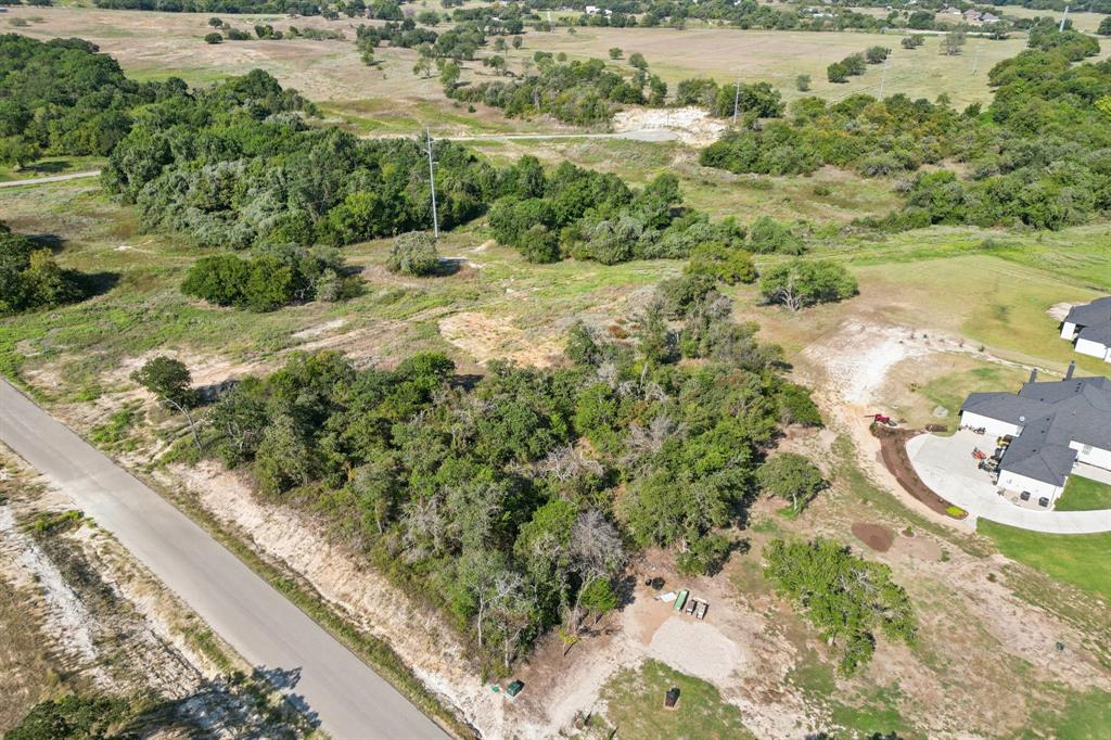 1046 Glenoaks Drive
