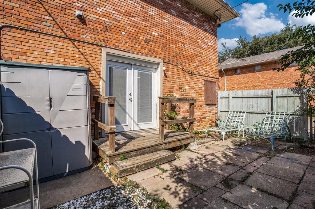 BALTIMORE HOUSE CONDO - Residential