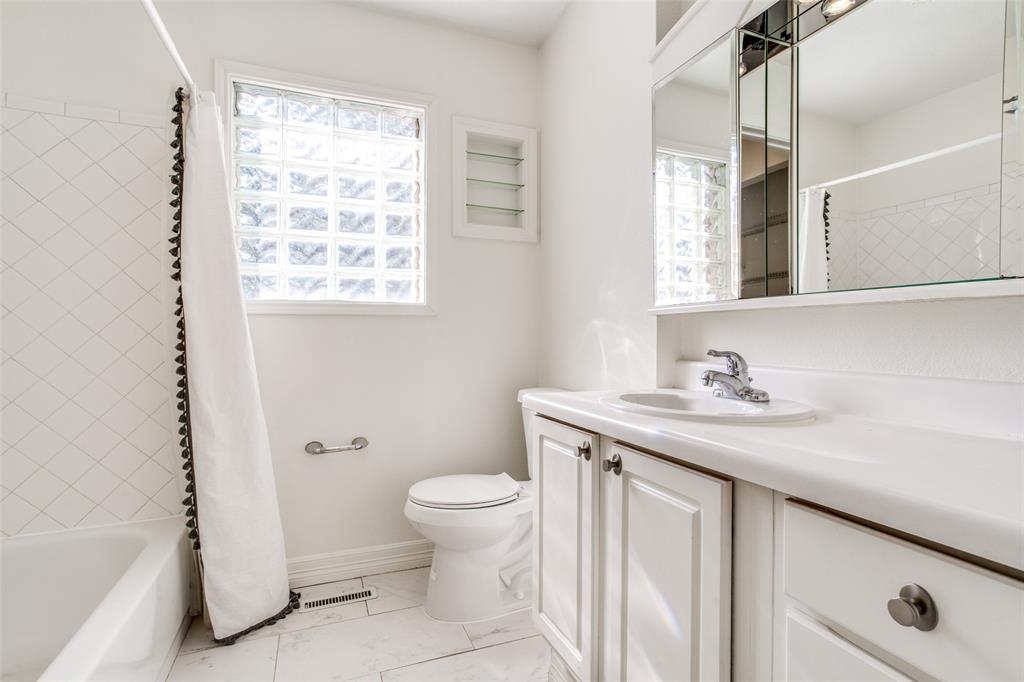 BALTIMORE HOUSE CONDO - Residential