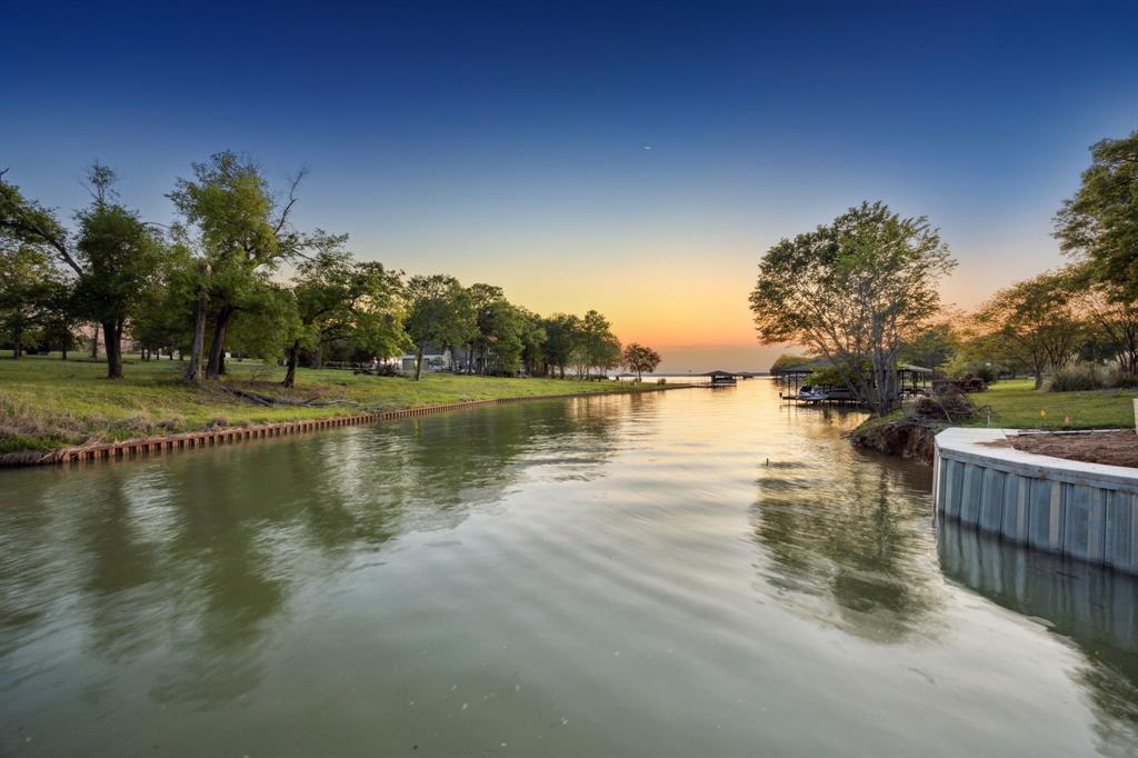 123 Sweetwater Trail