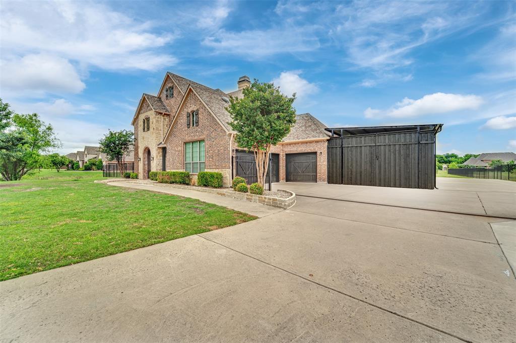 2600 W Hendrix Avenue