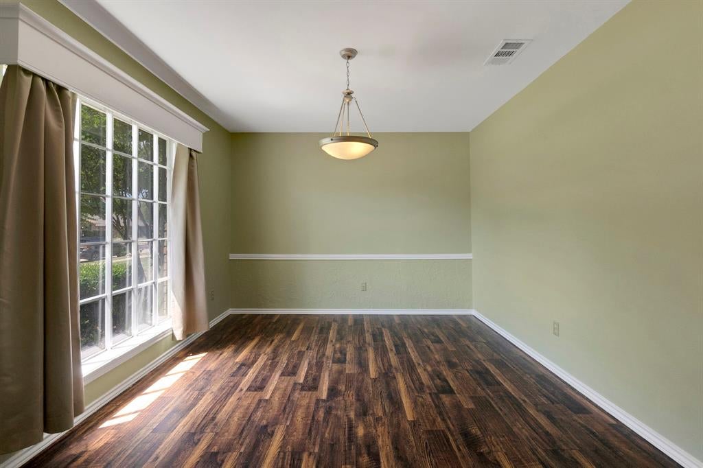 2207 Glen Forest Lane