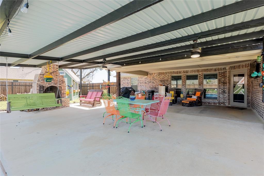 Bulldog Xing Ph 01 - Residential