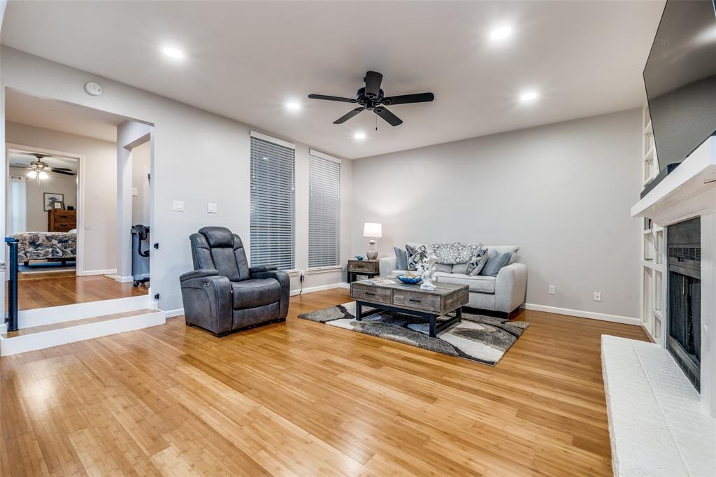 Holly Glen Condos - Residential