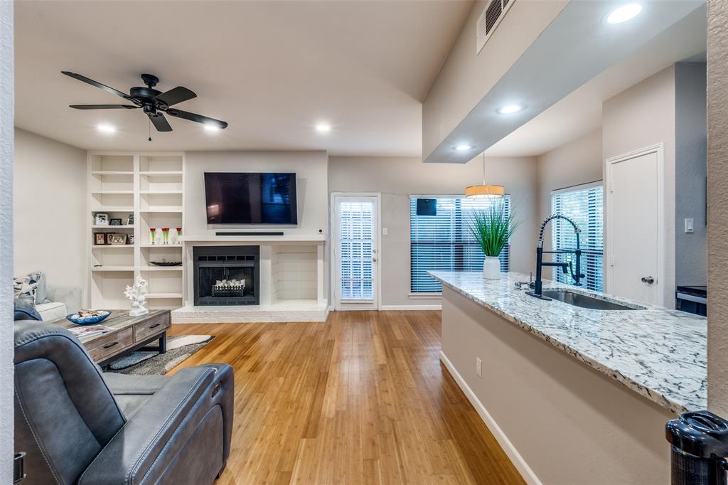 Holly Glen Condos - Residential