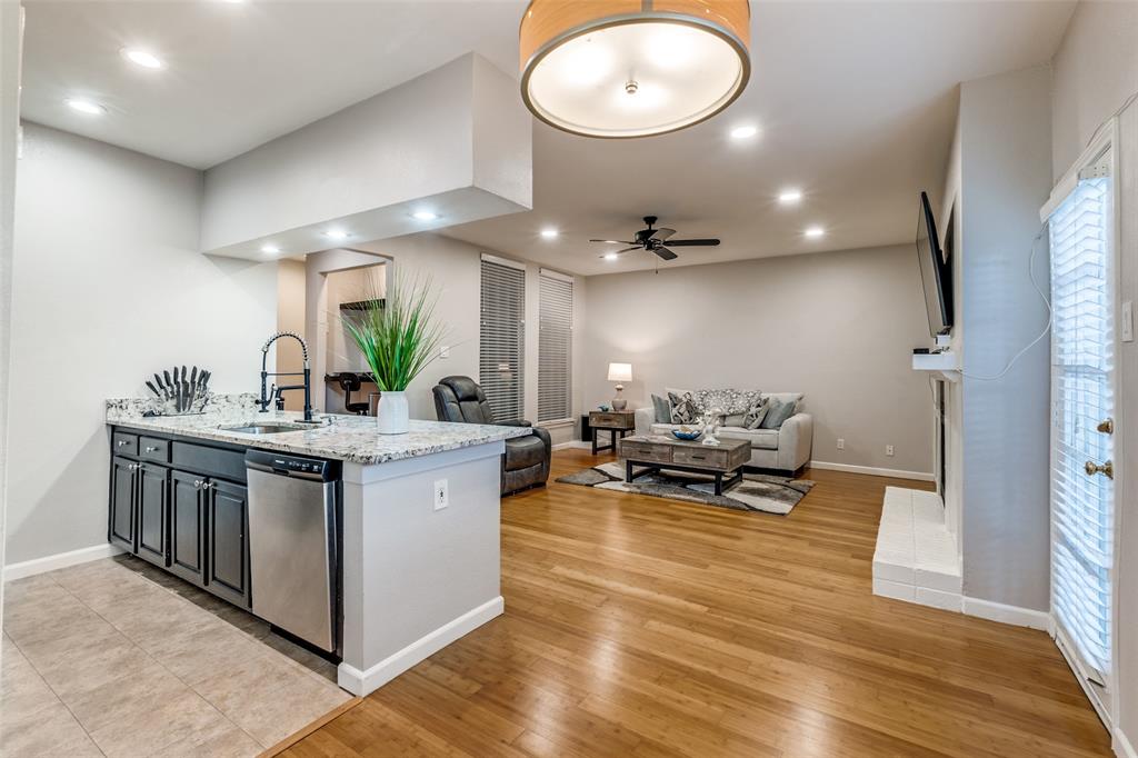 Holly Glen Condos - Residential