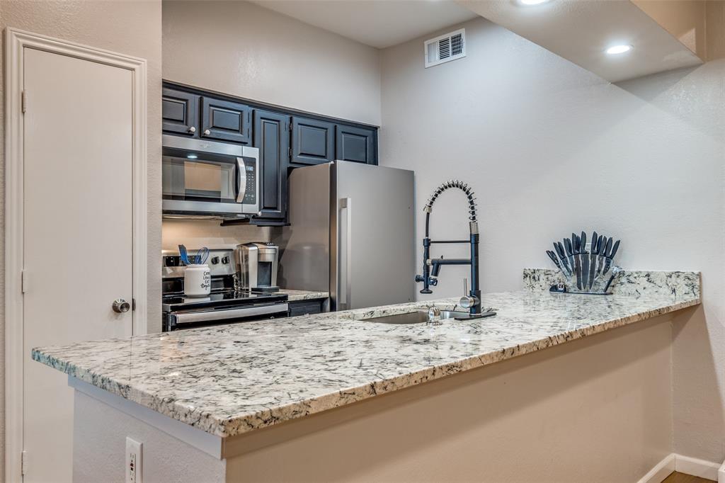 Holly Glen Condos - Residential