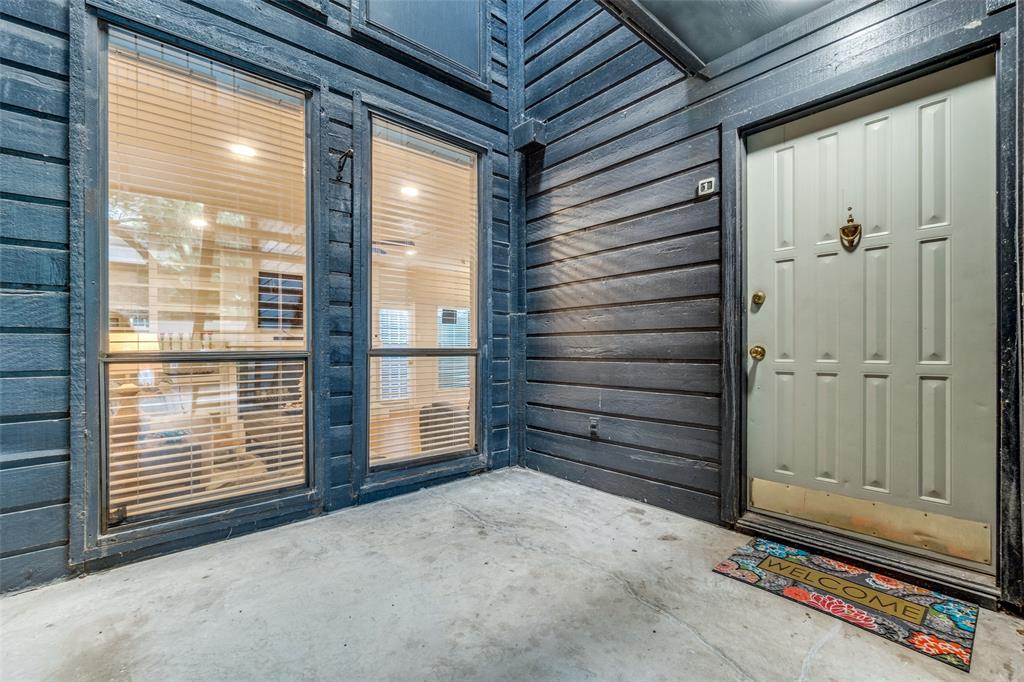 Holly Glen Condos - Residential