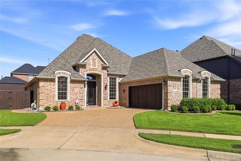 Photo of 5931 Crescent Lane, Colleyville, TX 76034 (MLS # 21296490)