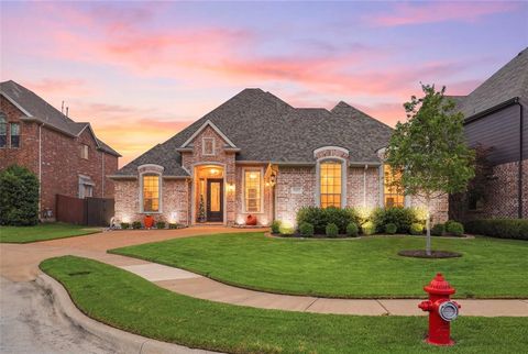 Photo of 5931 Crescent Lane, Colleyville, TX 76034 (MLS # 21296490)