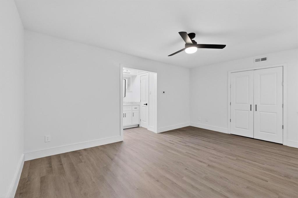 Villa De Royale Condos Bldg B - Residential