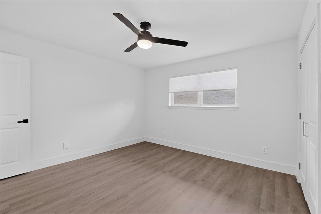 Villa De Royale Condos Bldg B - Residential