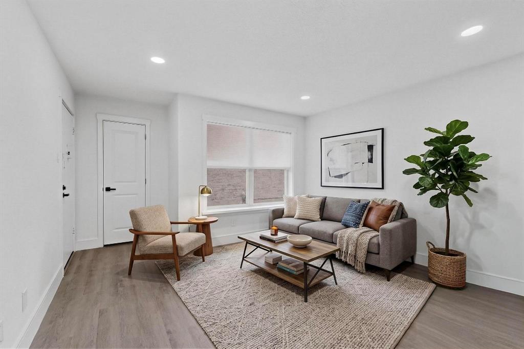 Villa De Royale Condos Bldg B - Residential