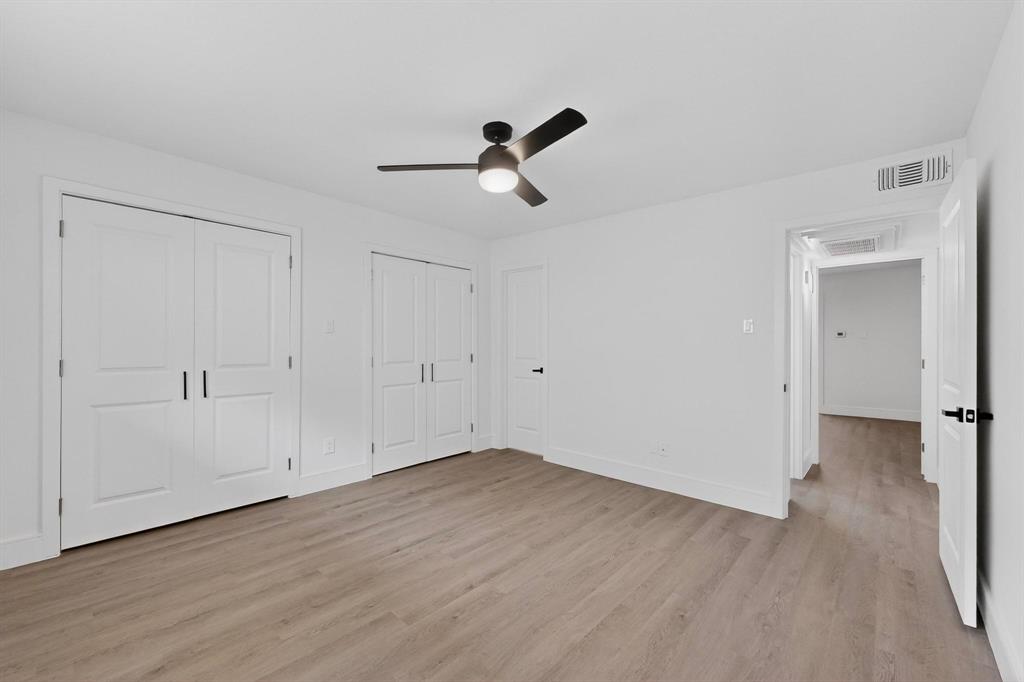 Villa De Royale Condos Bldg B - Residential