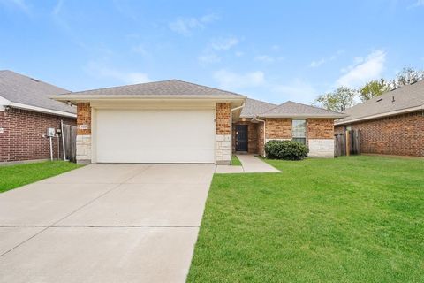 Photo of 3445 Cayman Drive, Fort Worth, TX 76123 (MLS # 21245323)