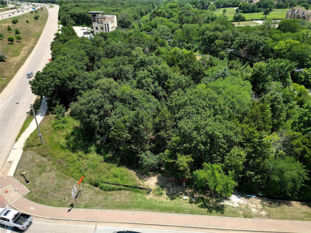 2201 Shady Oaks Drive