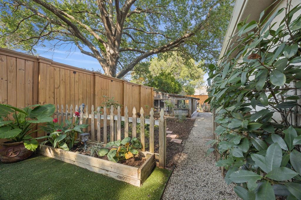 11514 Valleydale Drive