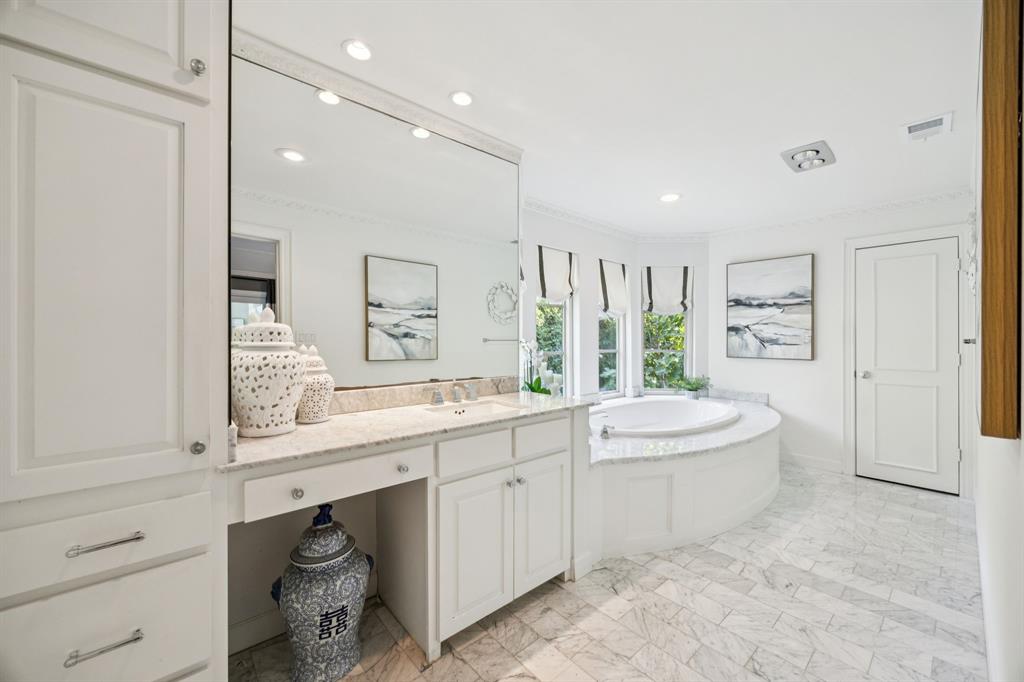 Janmar Circle 09 - Residential