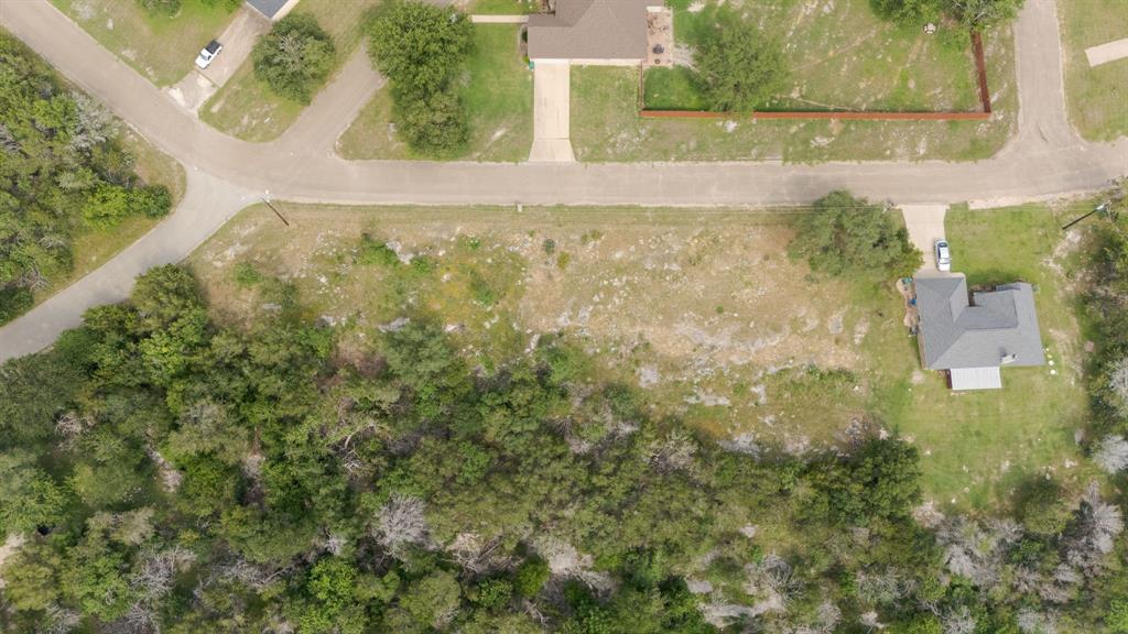 4 Oakmont Circle