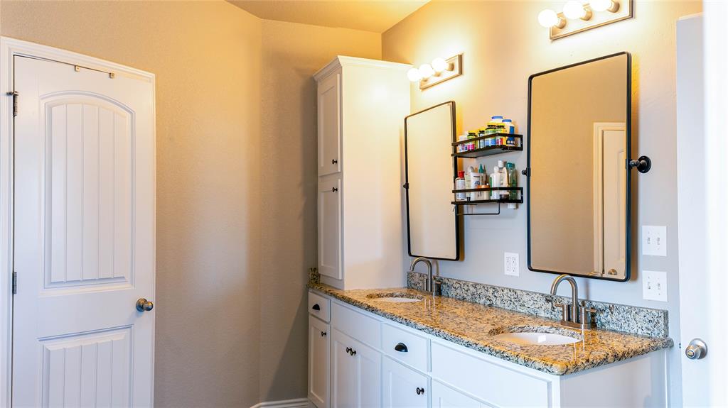 Main Place Ph II - Residential