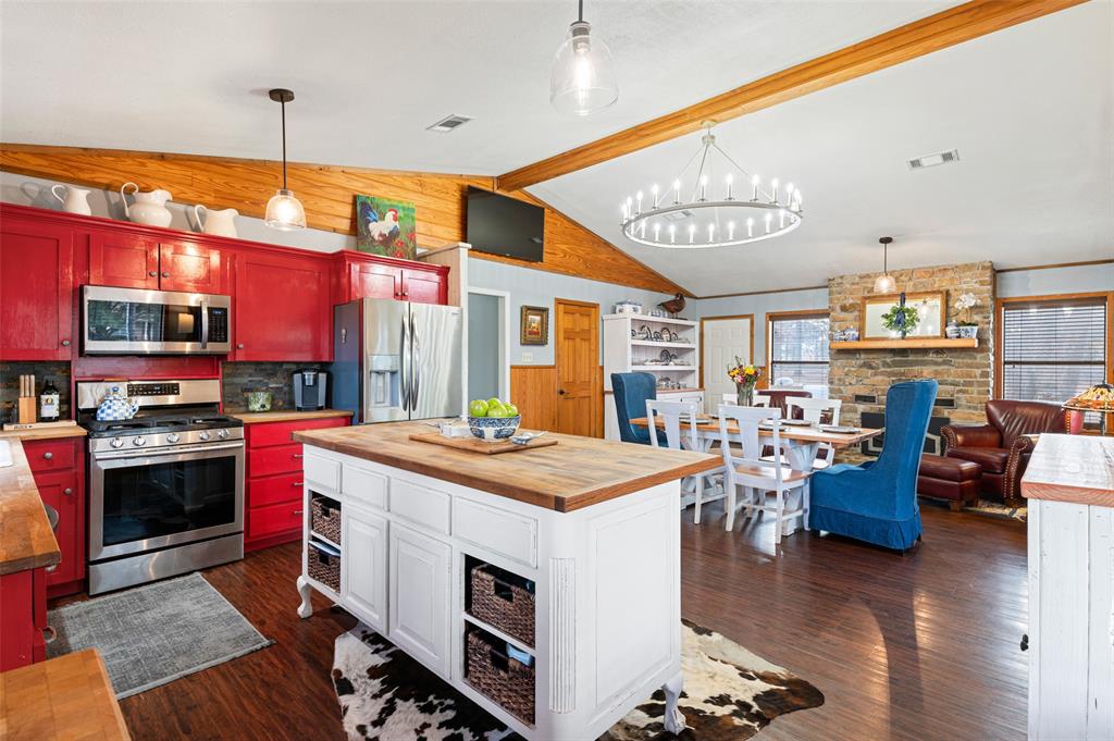 G-1012 Reed Elizabeth A-G1012, Acres 1.955 - Residential