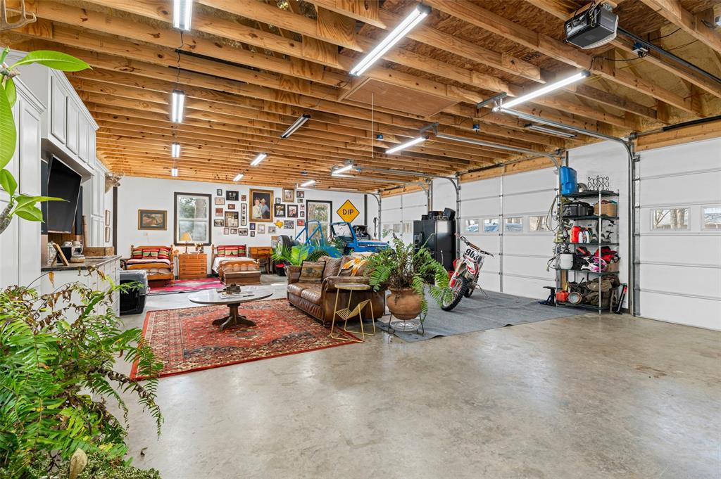 G-1012 Reed Elizabeth A-G1012, Acres 1.955 - Residential