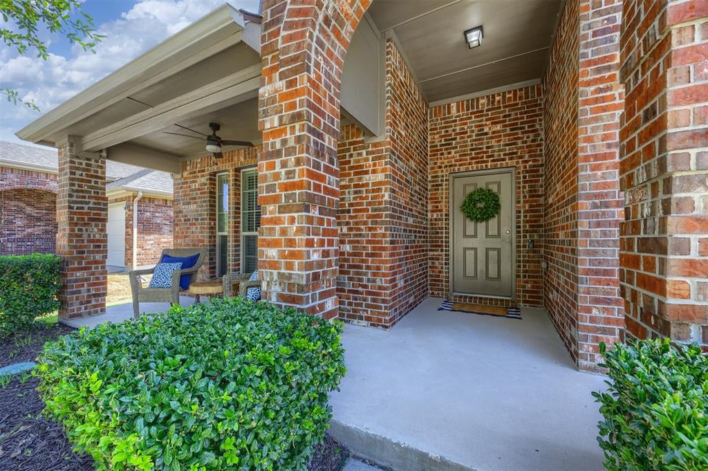 2536 Shooting Star Drive