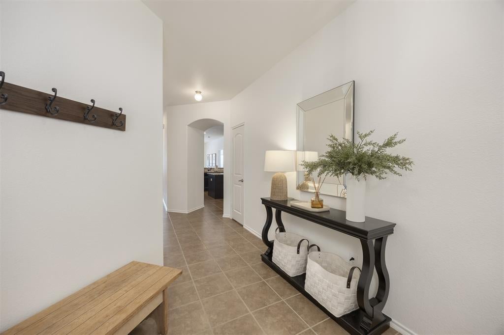 2536 Shooting Star Drive
