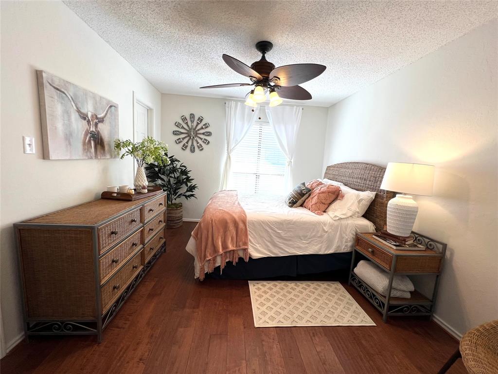 Sportsman's World - Residential