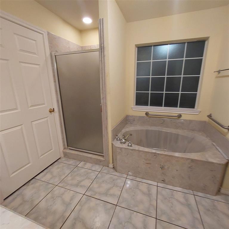 Thomas Hayes Surv Abs #343 - Residential