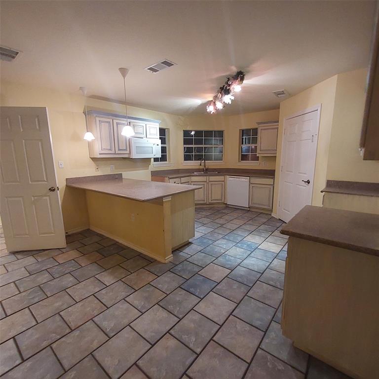 Thomas Hayes Surv Abs #343 - Residential