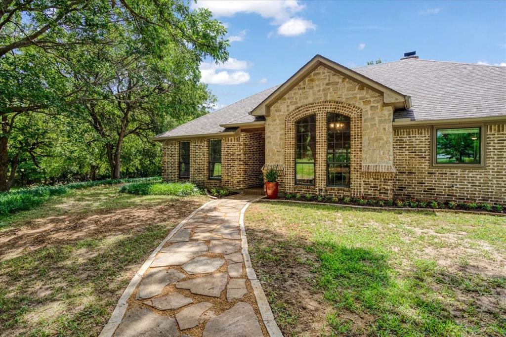 162 Shady Oaks Circle