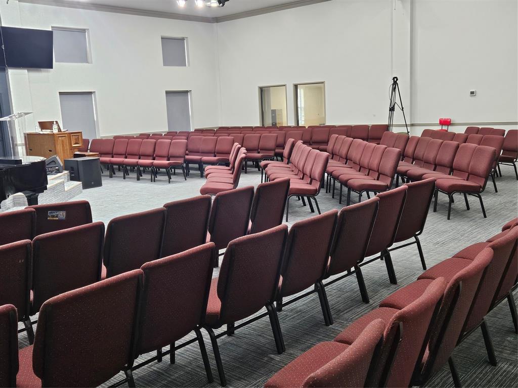 COLLEGE PARK PRO BLDG VENTURE - Commercial Sale