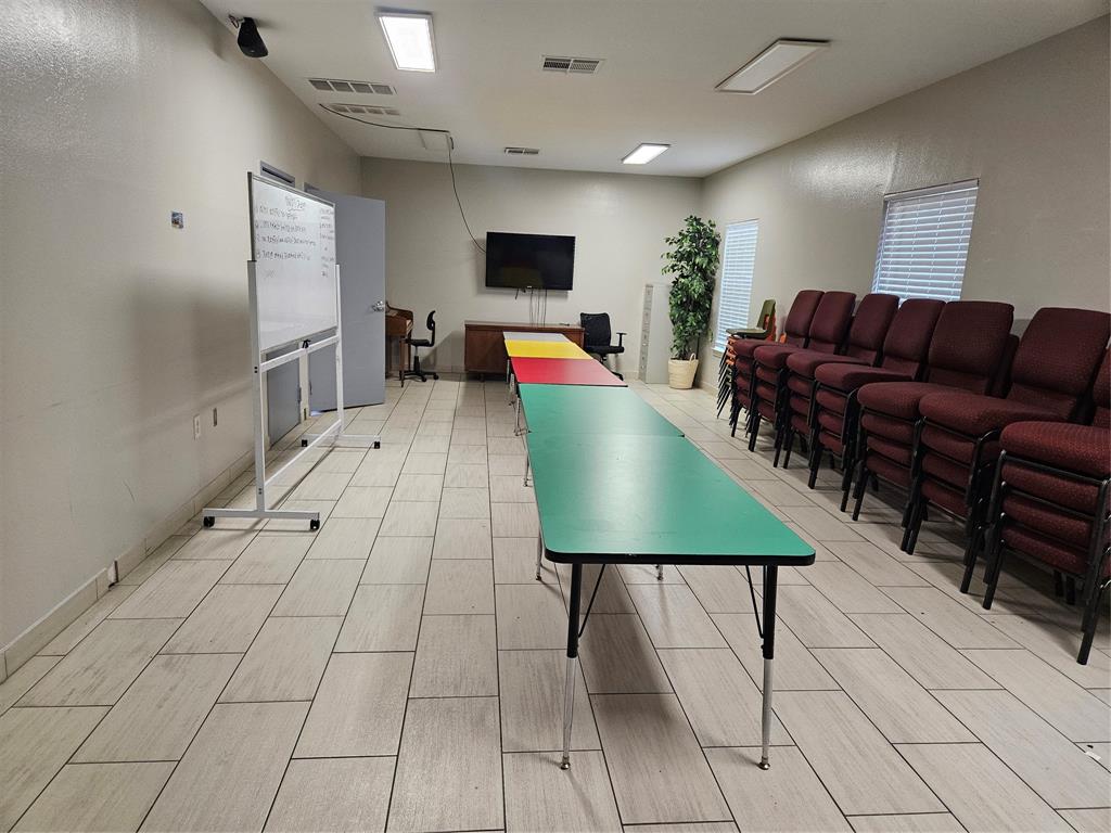 COLLEGE PARK PRO BLDG VENTURE - Commercial Sale