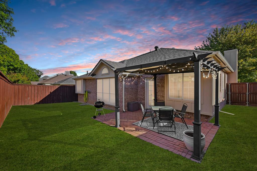 2122 Stoneridge Drive