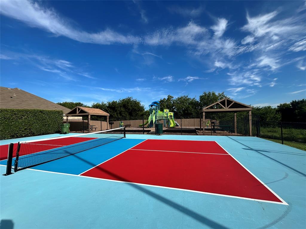 1700 Cowtown Court